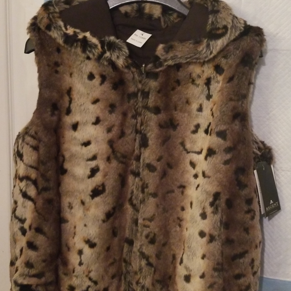Reversible bobcat fur vest